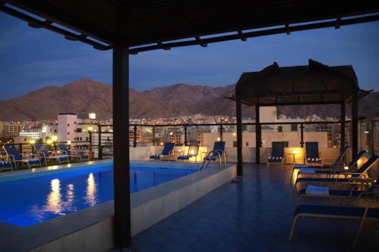 Day Inn Hotel & Suites, Aqaba Exterior foto